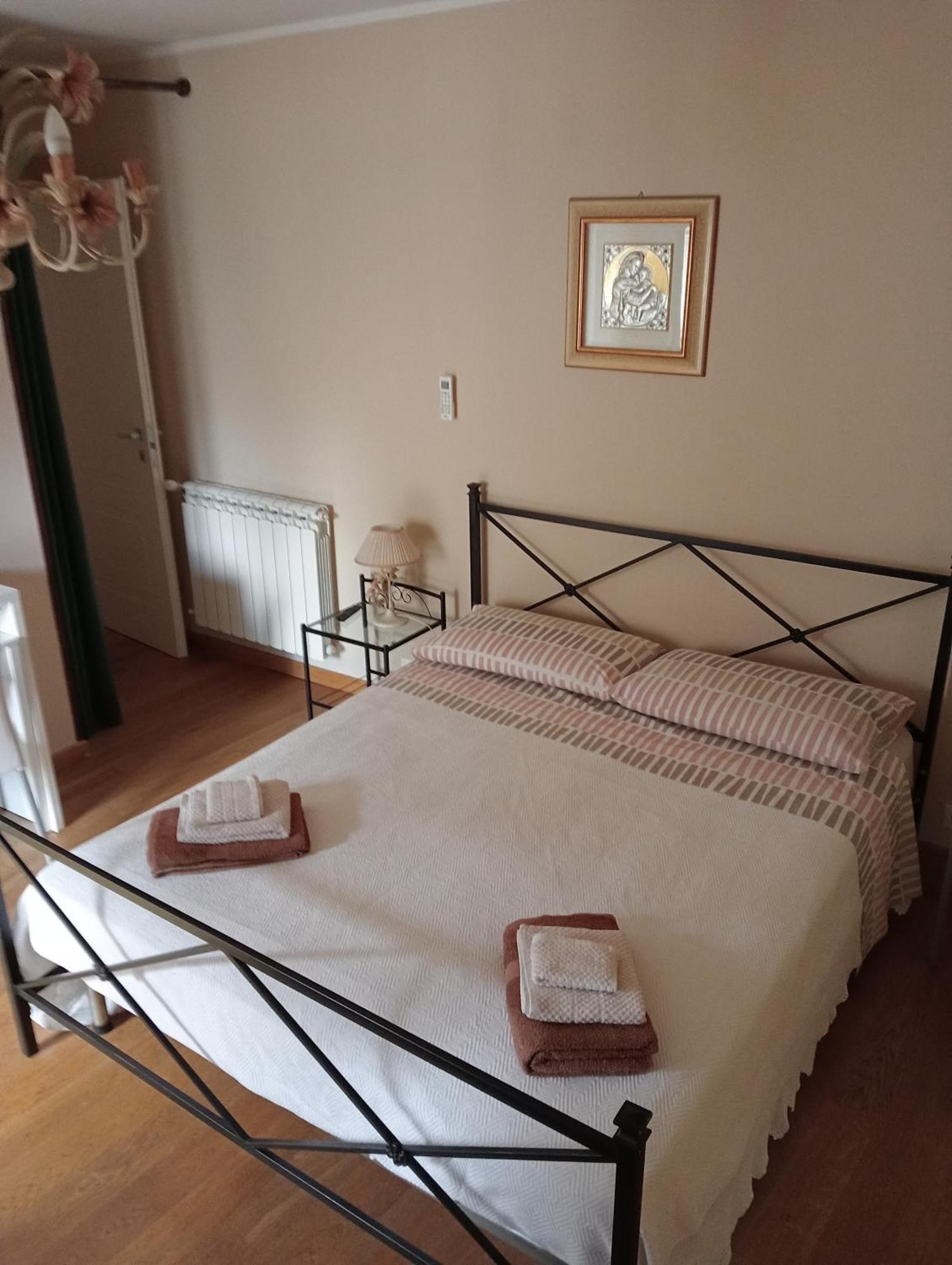 San Nicolo Holiday Home Монтальбано-Эликона Экстерьер фото