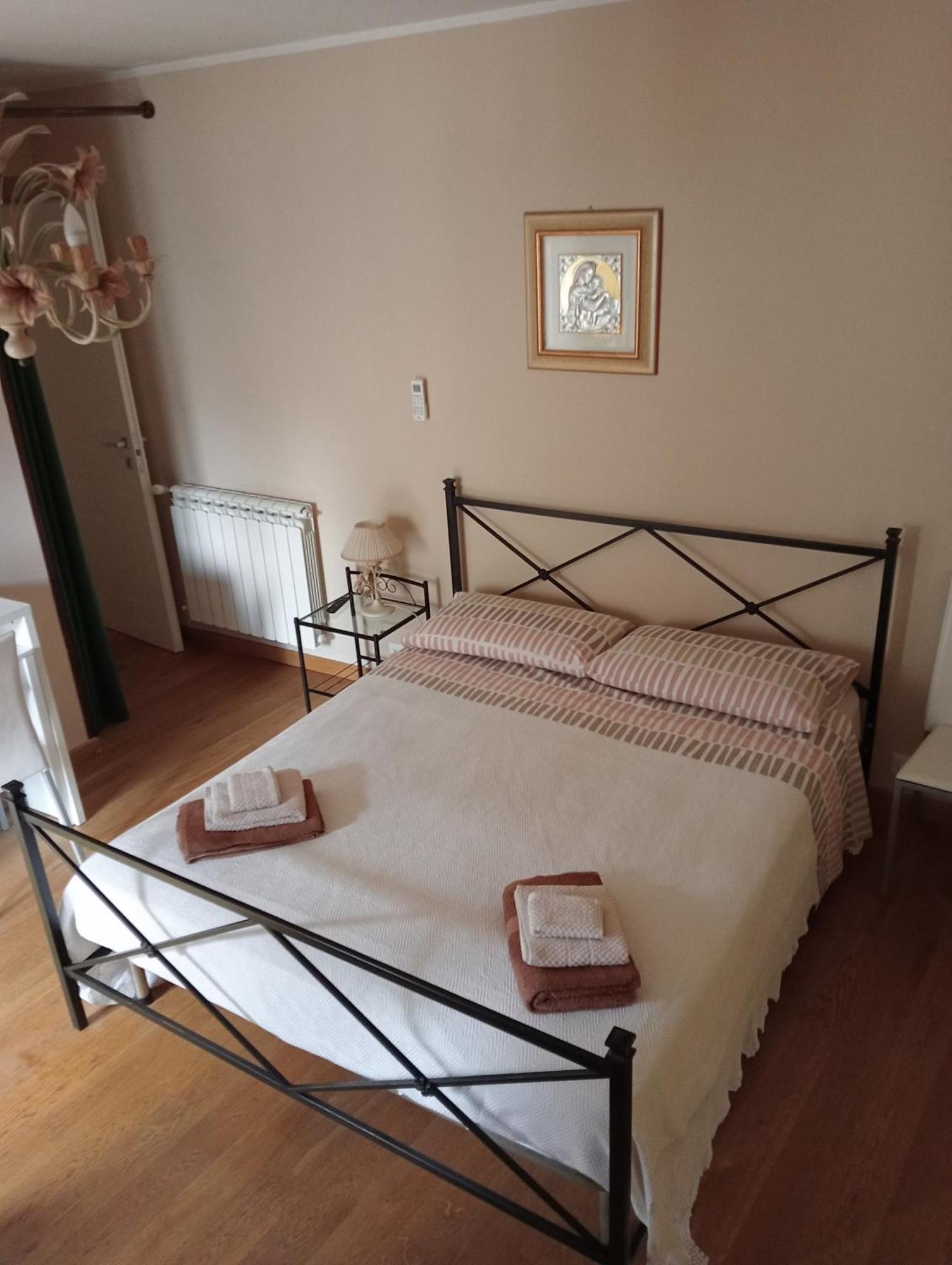 San Nicolo Holiday Home Монтальбано-Эликона Экстерьер фото
